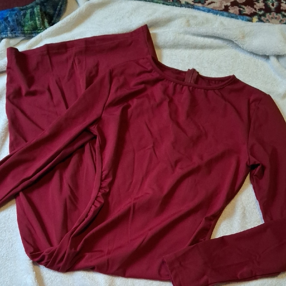 Elegant Burgundy Spandex Maxi Dress NWOT (Can286)